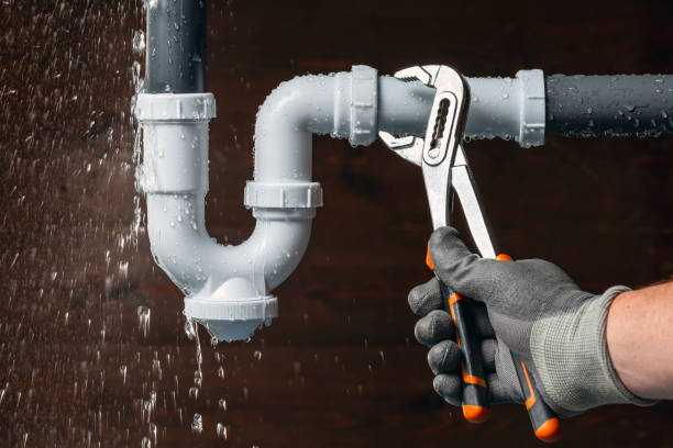 Professional Leak Detection technician working in Kittery, ME